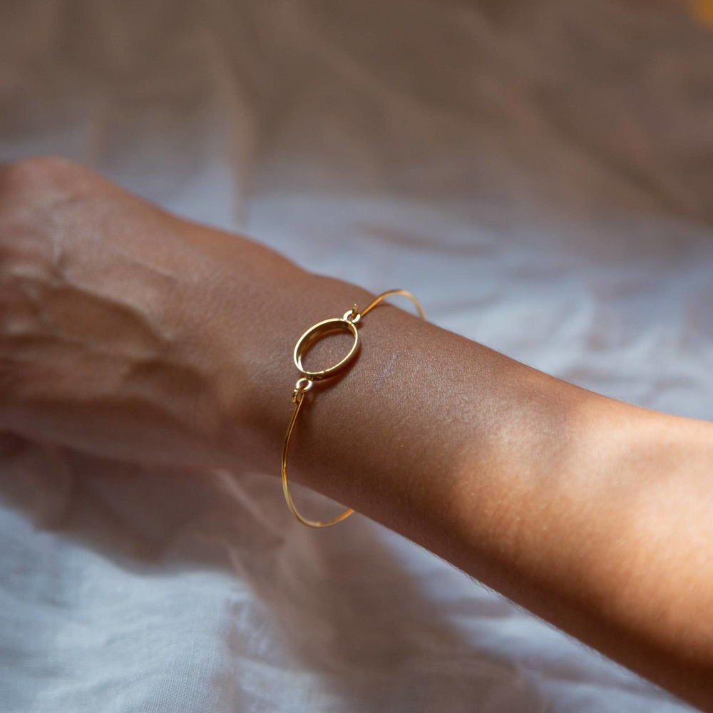 Vintage Gold Cuff Bracelet with Circle Latch
